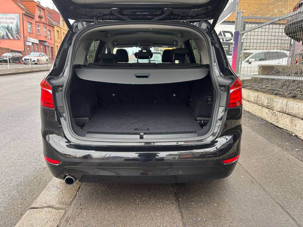 BMW 218 218d-110KW/2017/1MAJ-AT-SERVIS