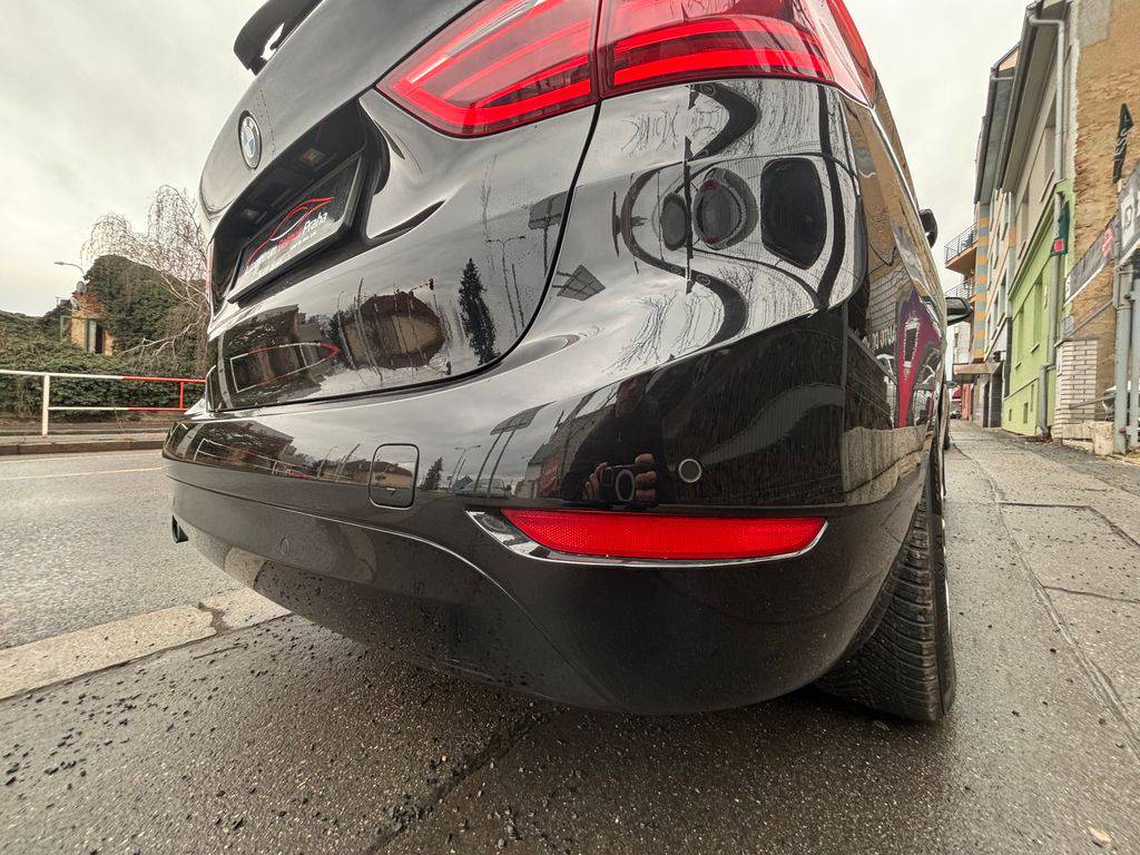 BMW 218 218d-110KW/2017/1MAJ-AT-SERVIS