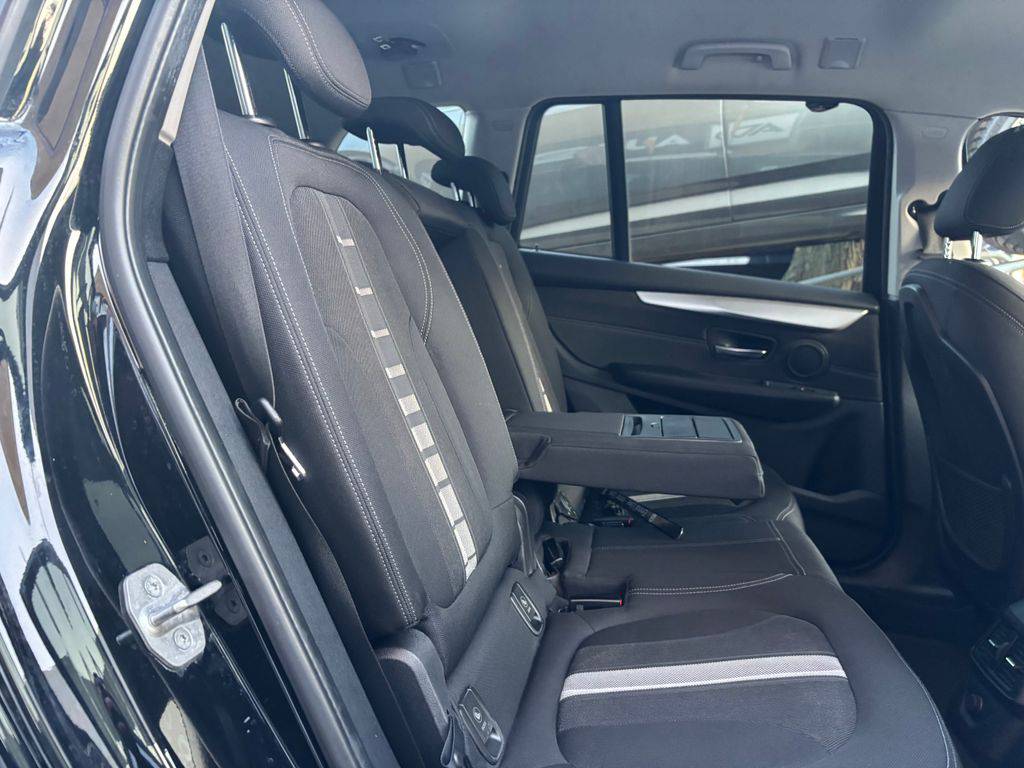 BMW 218 218d-110KW/2017/1MAJ-AT-SERVIS