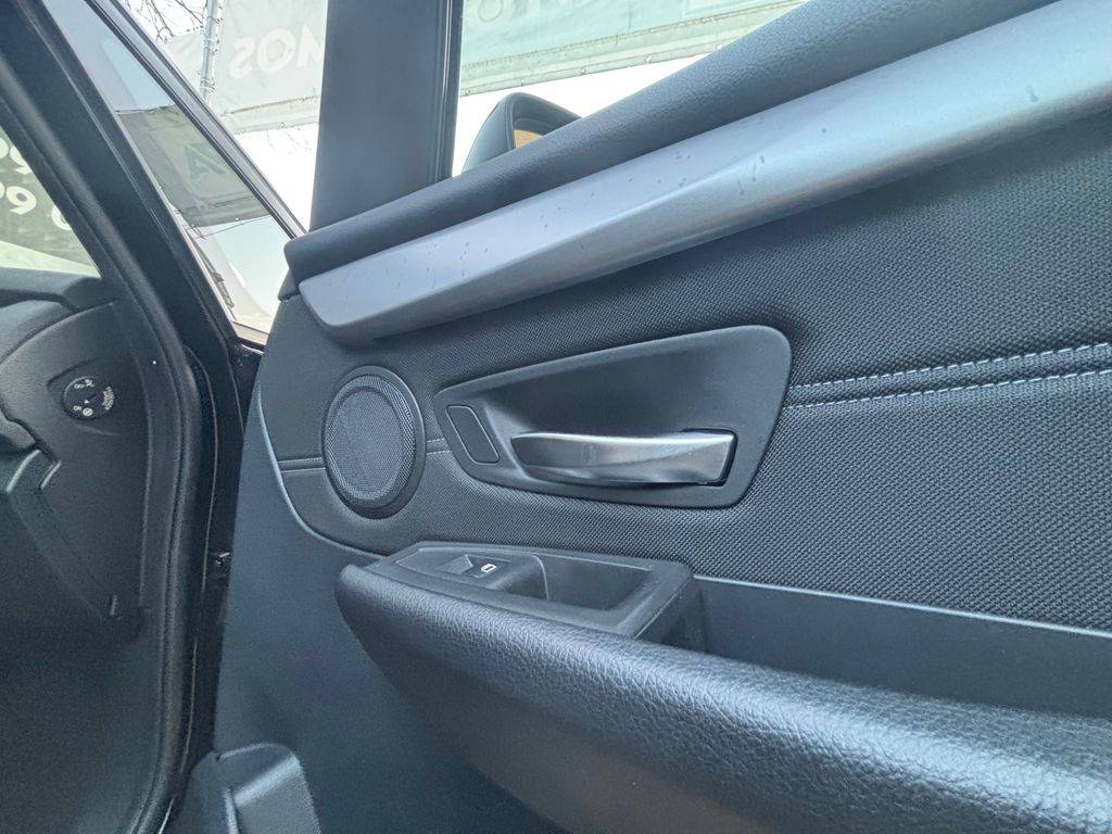 BMW 218 218d-110KW/2017/1MAJ-AT-SERVIS