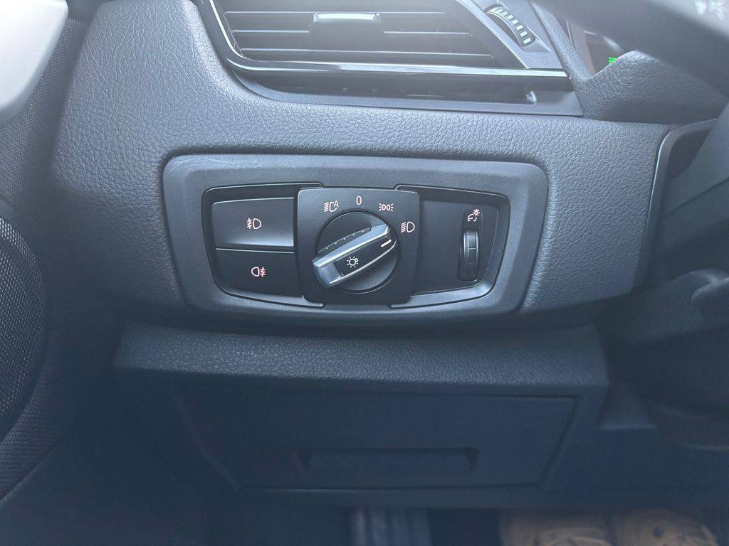 BMW 218 218d-110KW/2017/1MAJ-AT-SERVIS