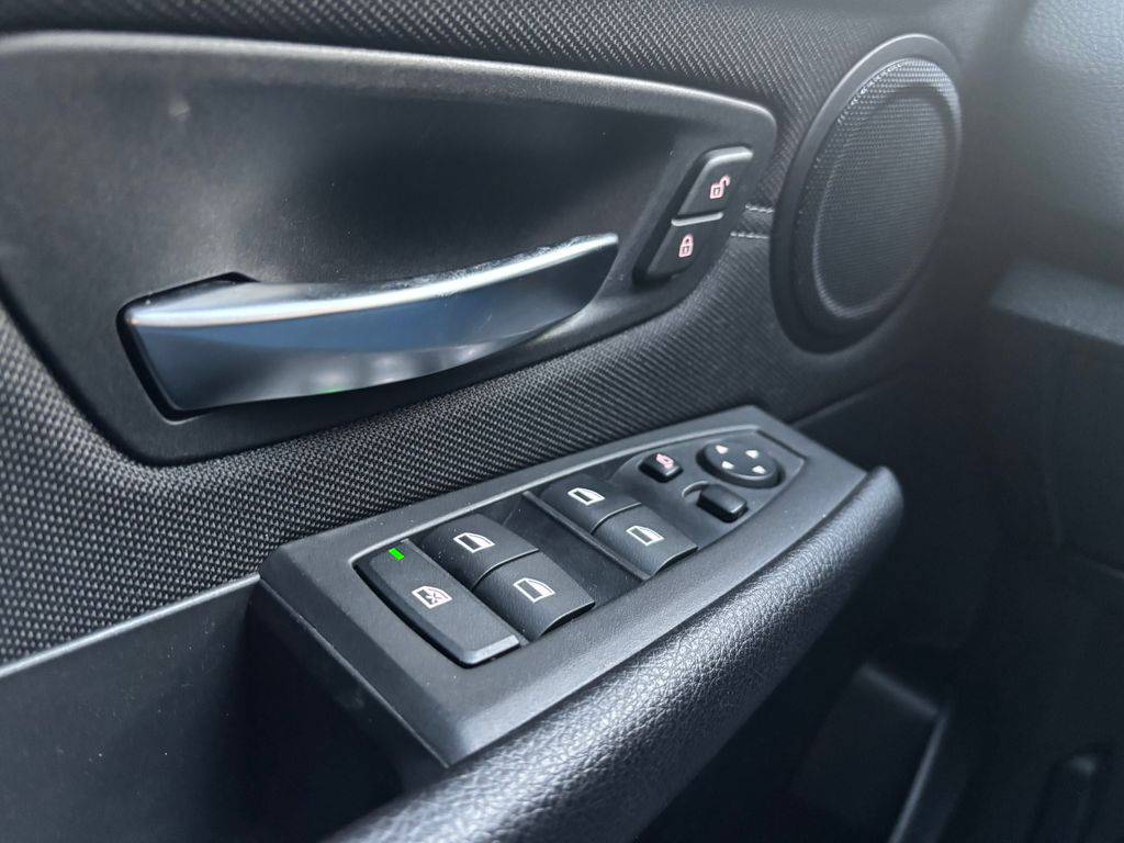 BMW 218 218d-110KW/2017/1MAJ-AT-SERVIS