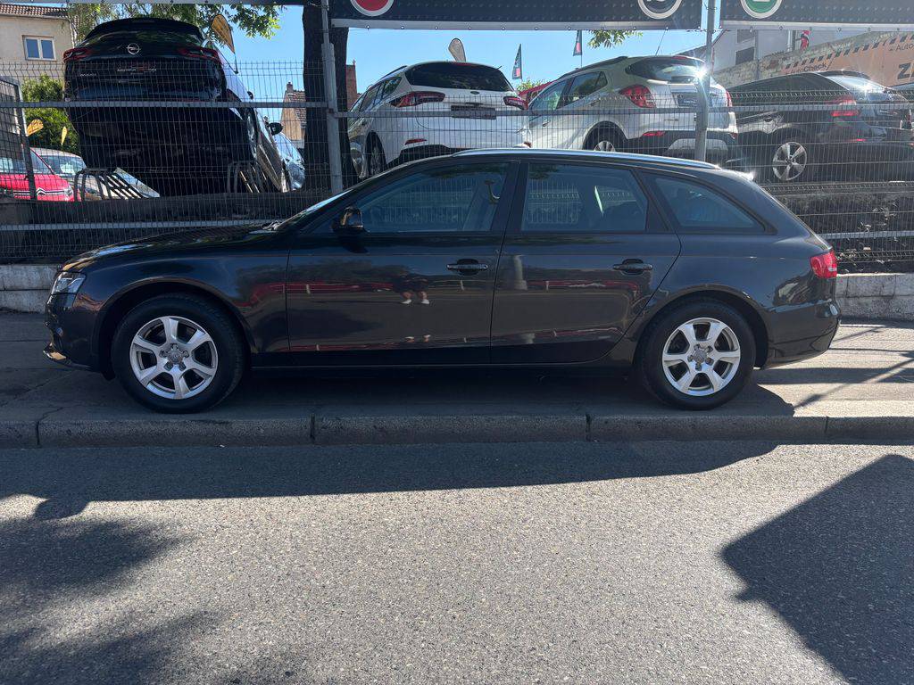 Audi A4 1.8TSi/2010/S.KNIHA-MAN6-2.MAJ