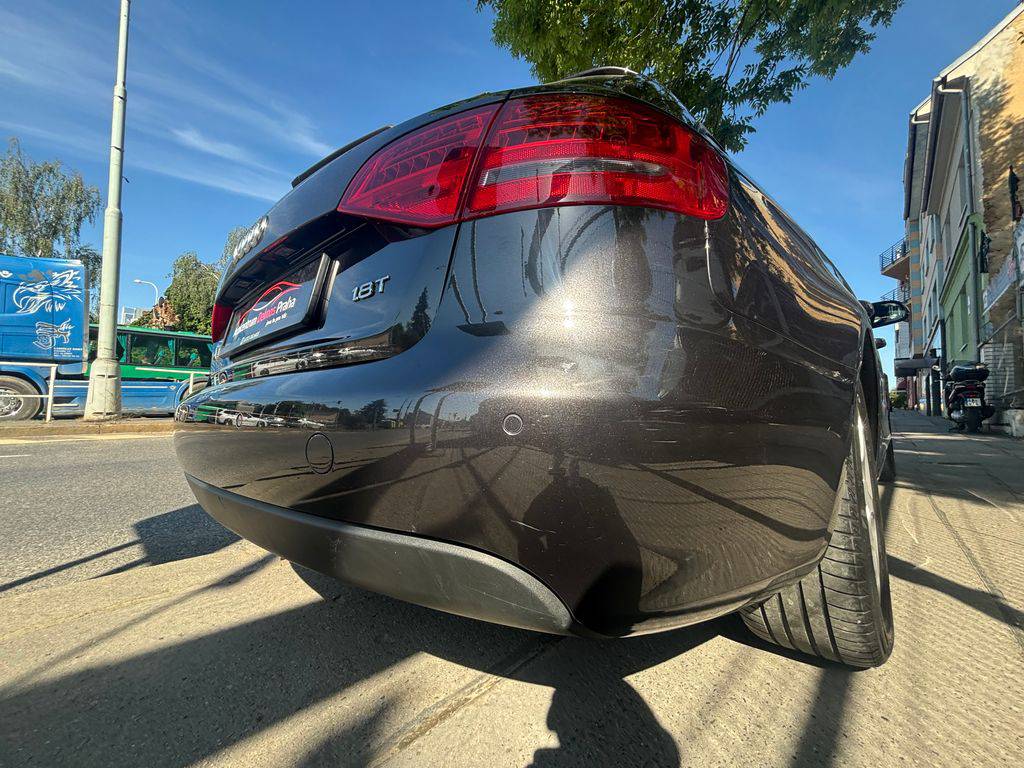 Audi A4 1.8TSi/2010/S.KNIHA-MAN6-2.MAJ
