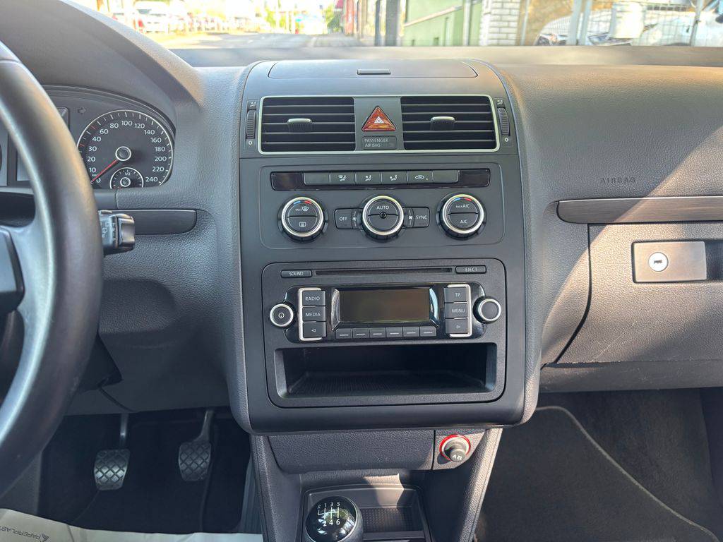 Volkswagen Touran 1.4TSi/2013/7MÍST,MAN6,103kW-Z