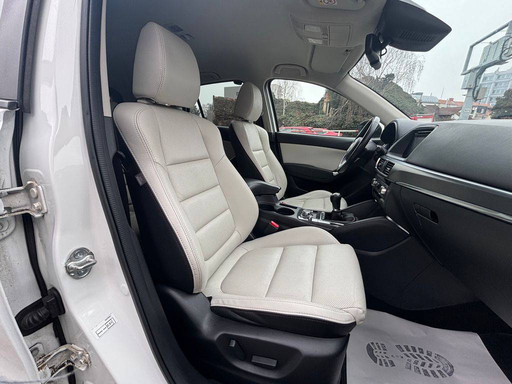 Mazda CX-5 2.2D/2017/MAN6,4X4-ZÁRUKA12-36