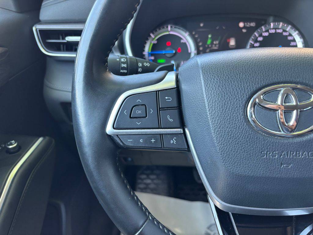 Toyota Highlander 2.5HEV e-CVT.CZ.DPH.PRESTIGE.1M-ZÁRUKA 