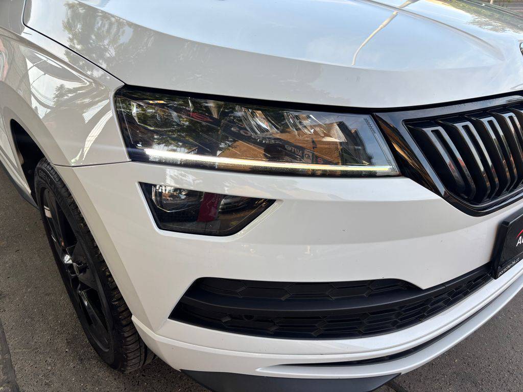 Škoda Karoq 2.0TDI.Sportline.MAN6.TAŽNÉ.ZÁRUKA12