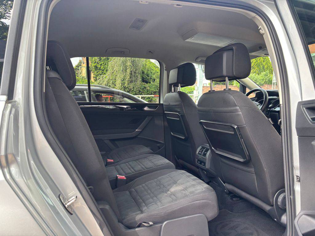 Volkswagen Touran 2.0TDi/2017/7MÍST.MAN6.110KW-Z