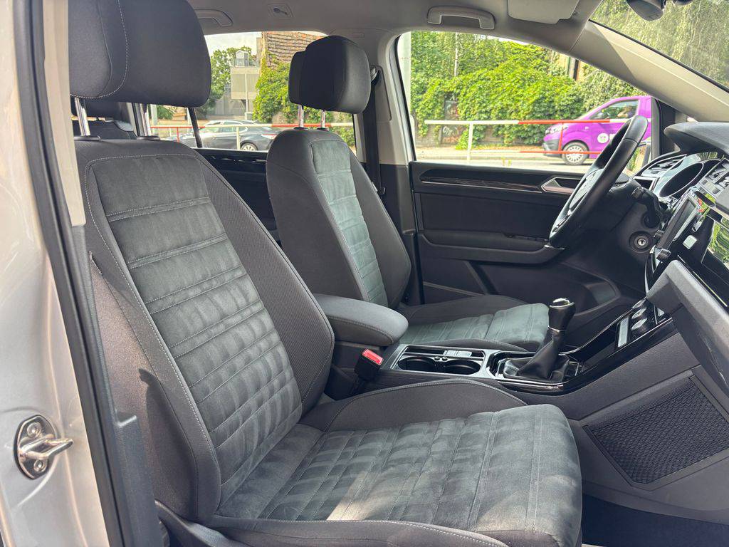 Volkswagen Touran 2.0TDi/2017/7MÍST.MAN6.110KW-Z