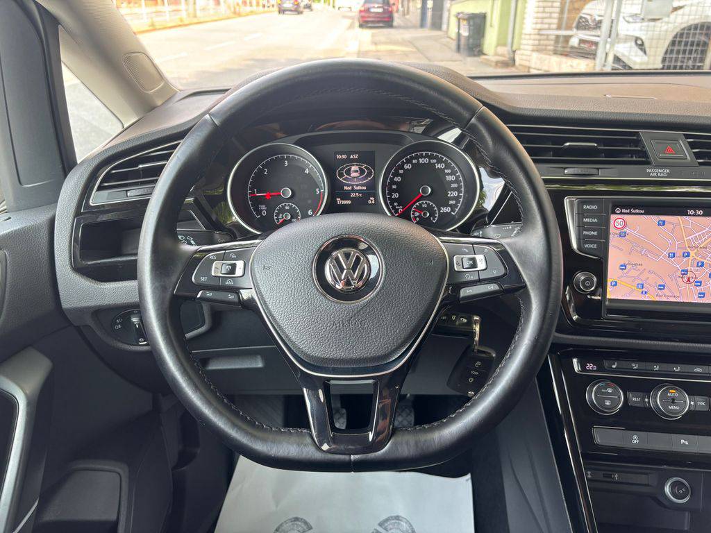 Volkswagen Touran 2.0TDi/2017/7MÍST.MAN6.110KW-Z