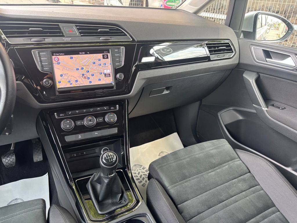 Volkswagen Touran 2.0TDi/2017/7MÍST.MAN6.110KW-Z