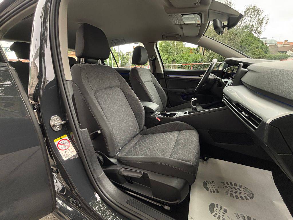 Volkswagen Golf 1.5TSi/2023/1M.LIFE.DPH.ACC-ZÁRUKA12