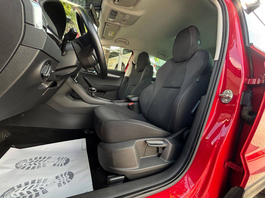Škoda Karoq 2.0TDi-DSG/2023/ČR.DPH.1MAJ-ZÁ