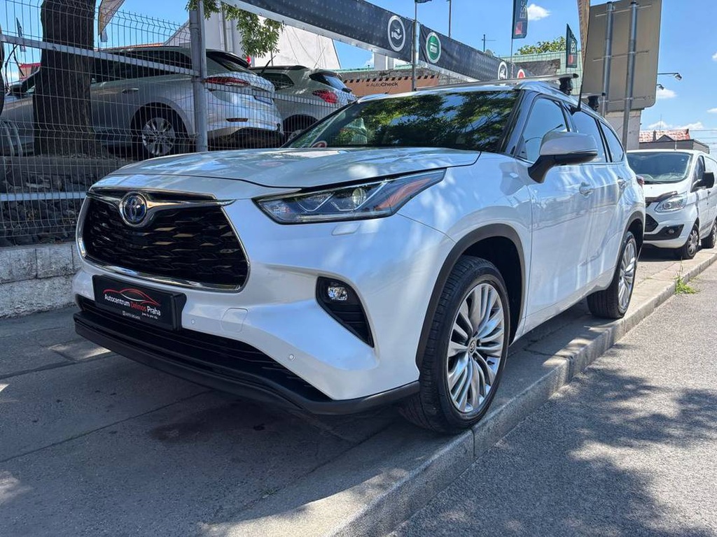 Toyota Highlander 2.5HEV e-CVT.CZ.DPH.PRESTIGE.1M-ZÁRUKA 